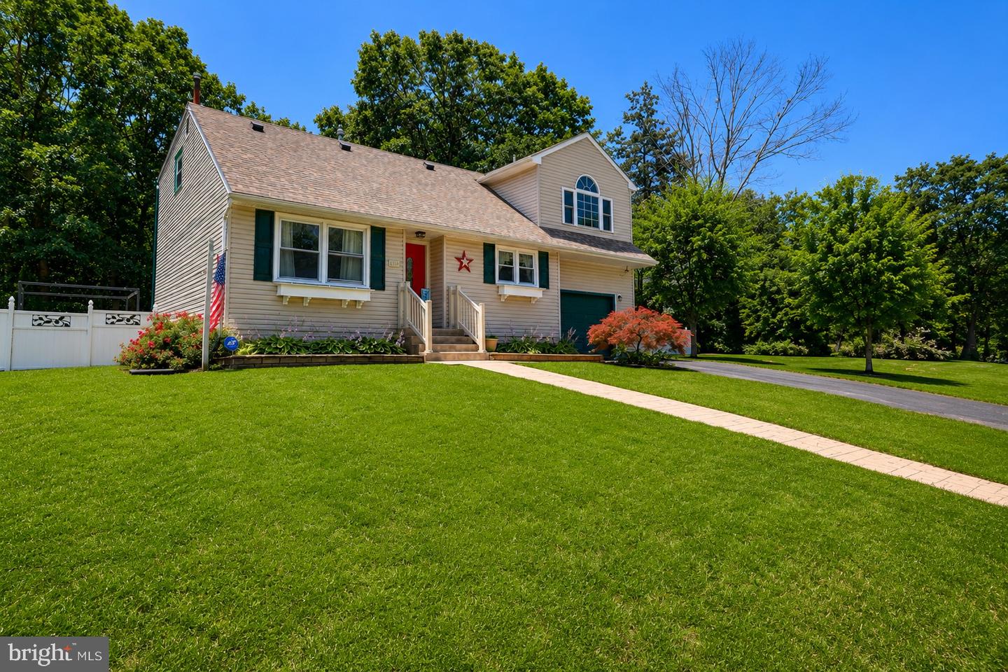 109 Saint Moritz Property Photo 1