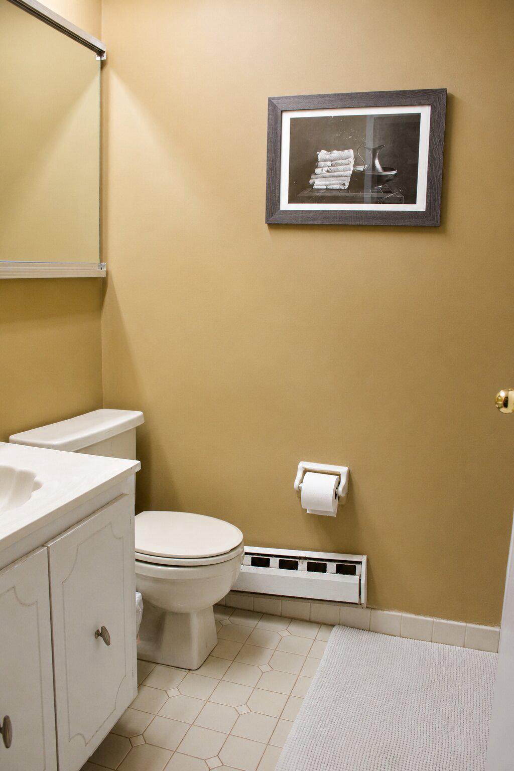 1602 Bromley Ests Property Photo 7