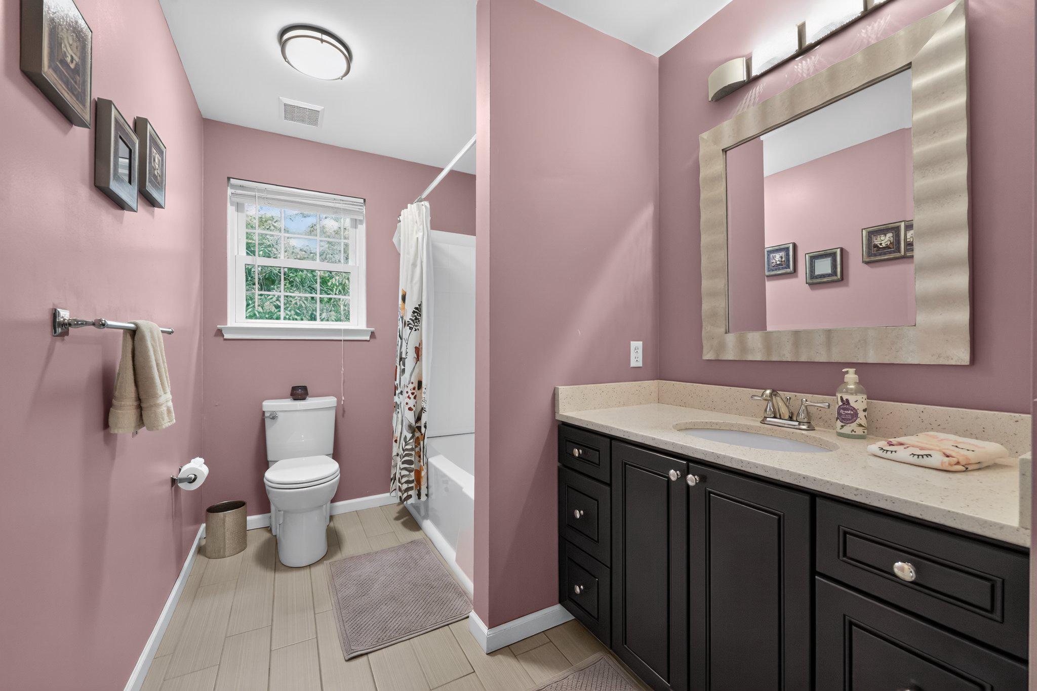326 Newton Ct Property Photo 25