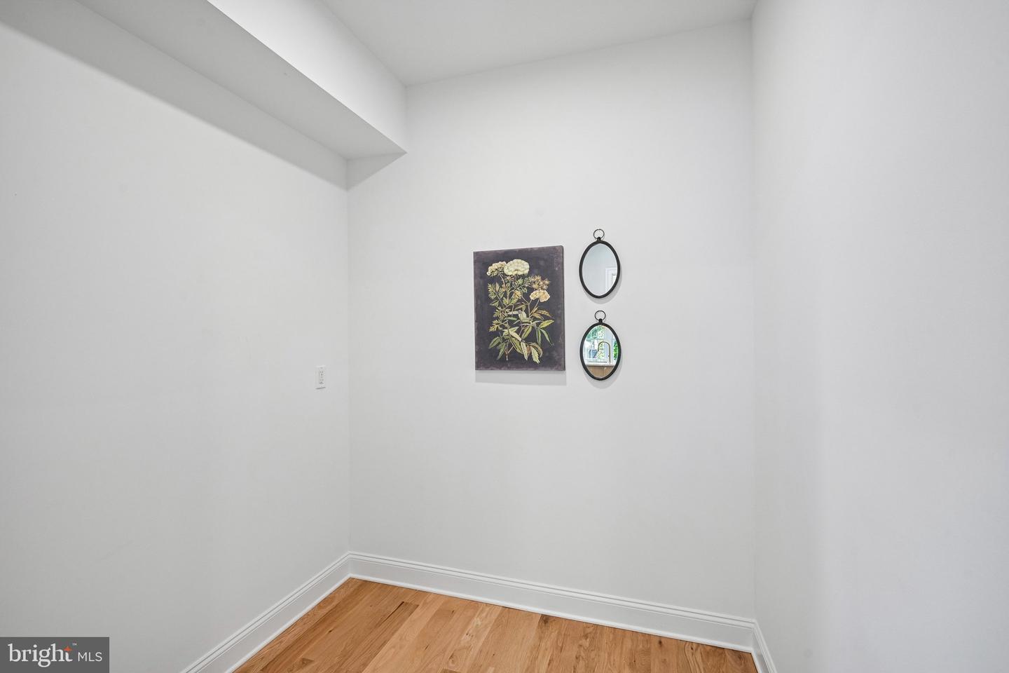 123 Hawthorne Ave Property Photo 25