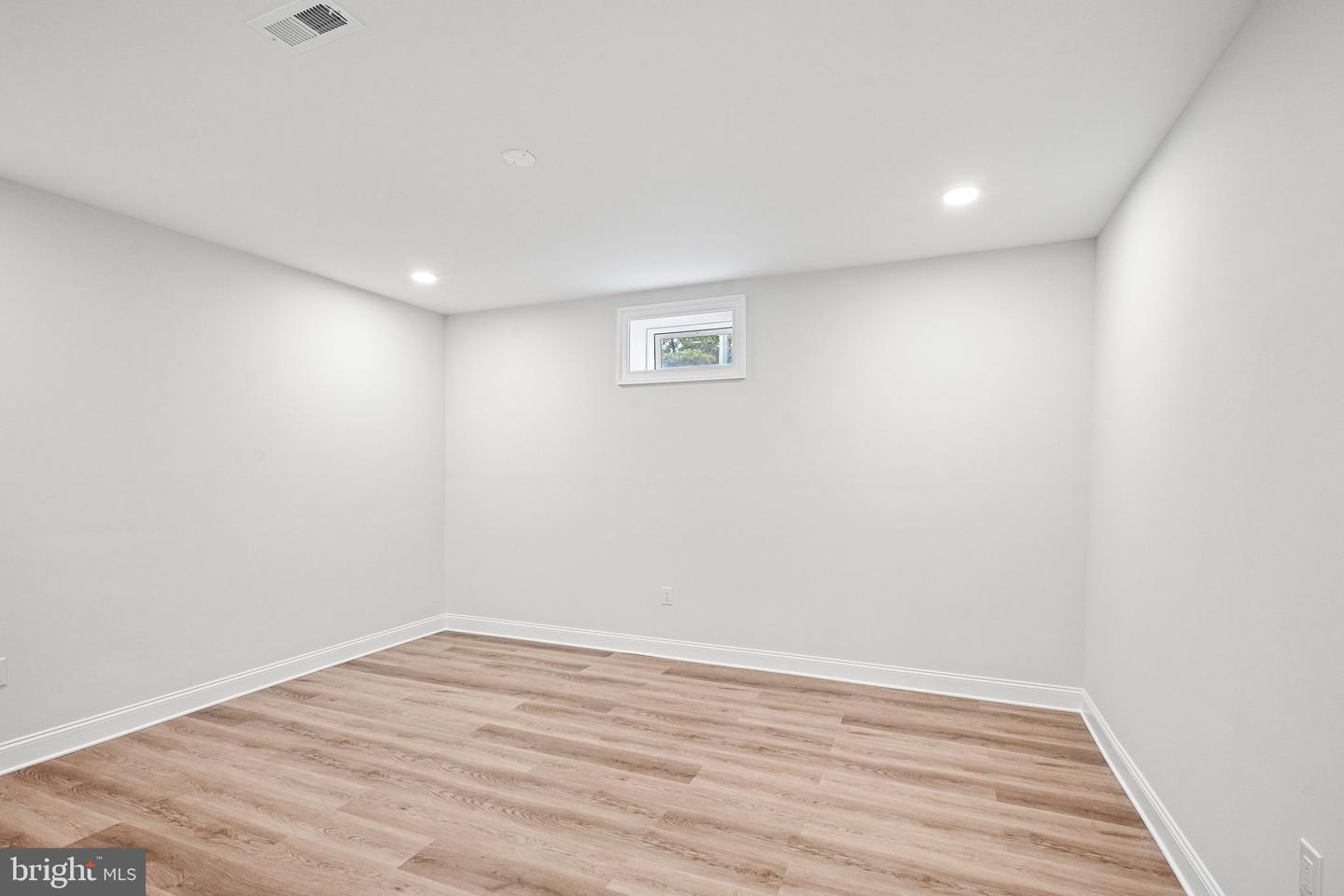 123 Hawthorne Ave Property Photo 55