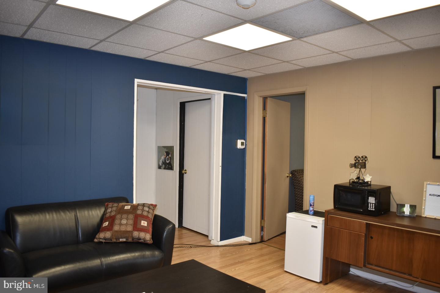 199 S Black Horse Pike Property Photo 3