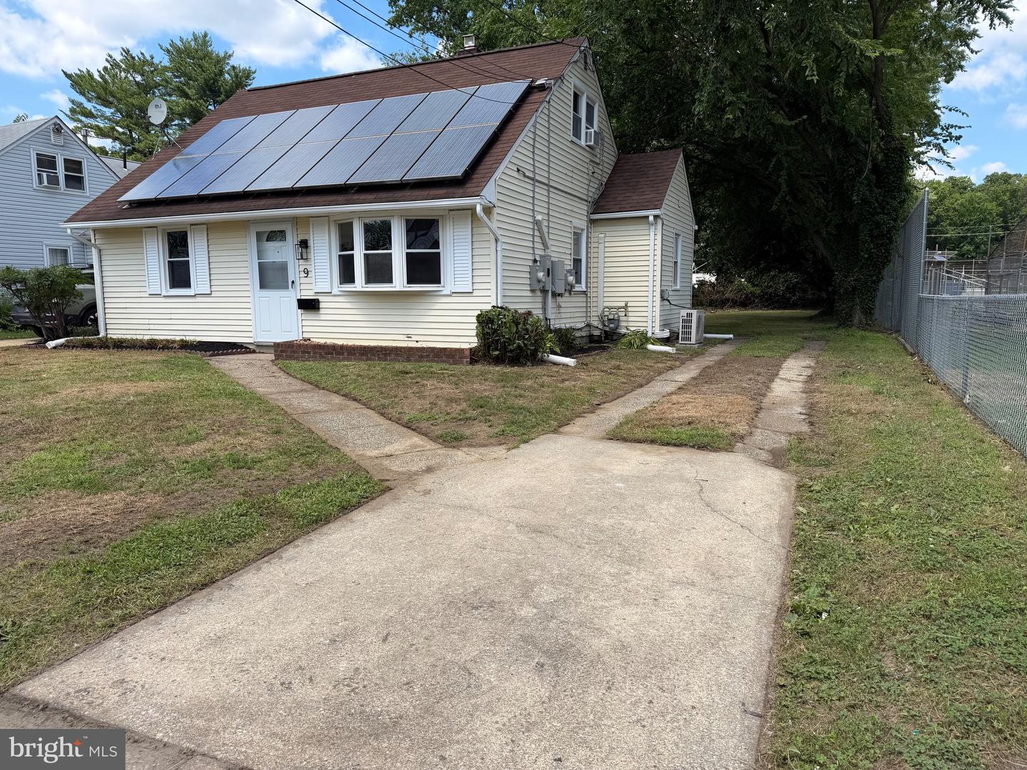 9 E Williams Ave Property Photo 1