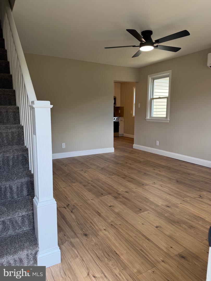9 E Williams Ave Property Photo 3