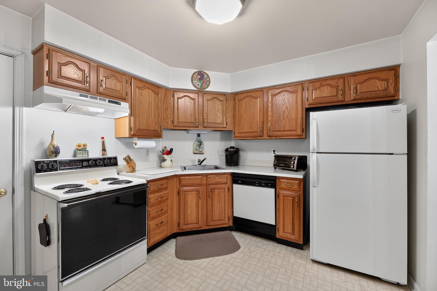 2103 Doral Dr Property Photo 6