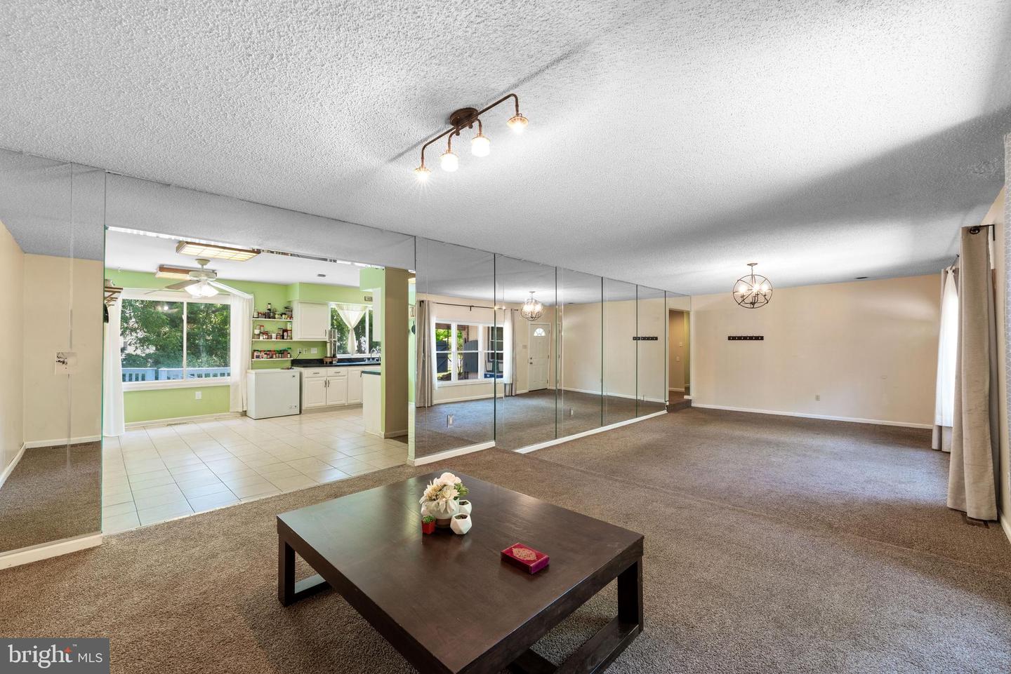 4 Steven Dr Property Photo 7