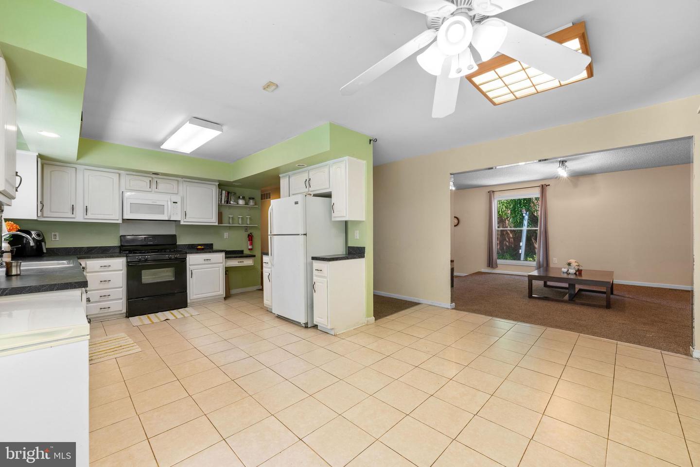 4 Steven Dr Property Photo 9