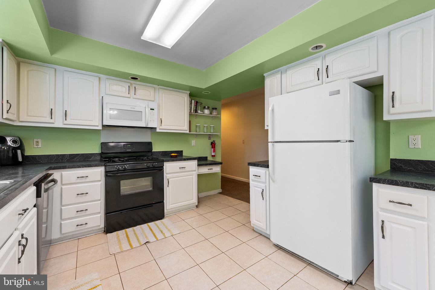 4 Steven Dr Property Photo 11