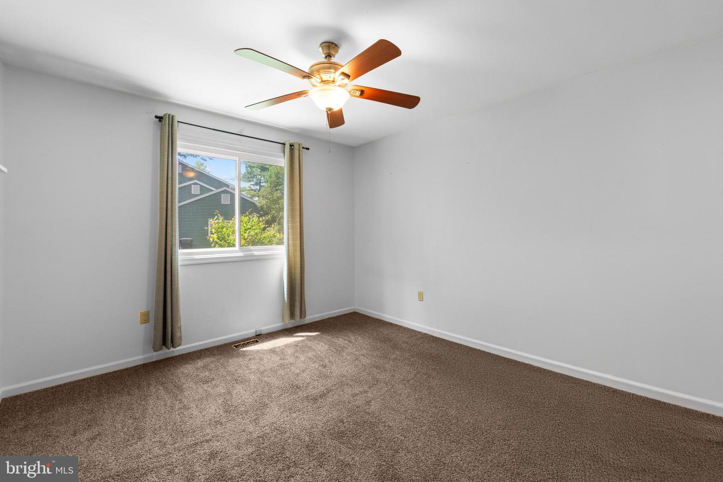 4 Steven Dr Property Photo 26