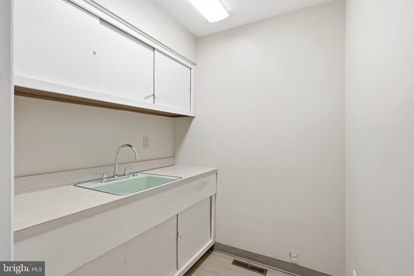 416 Haddon Ave Property Photo 16