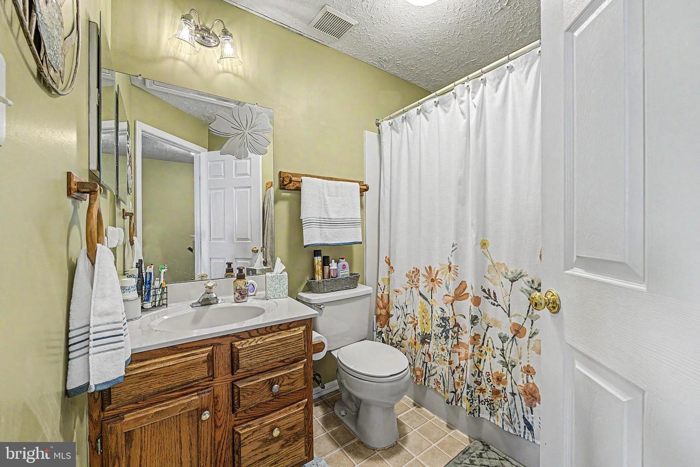 75 Pebble Ln Property Photo 17