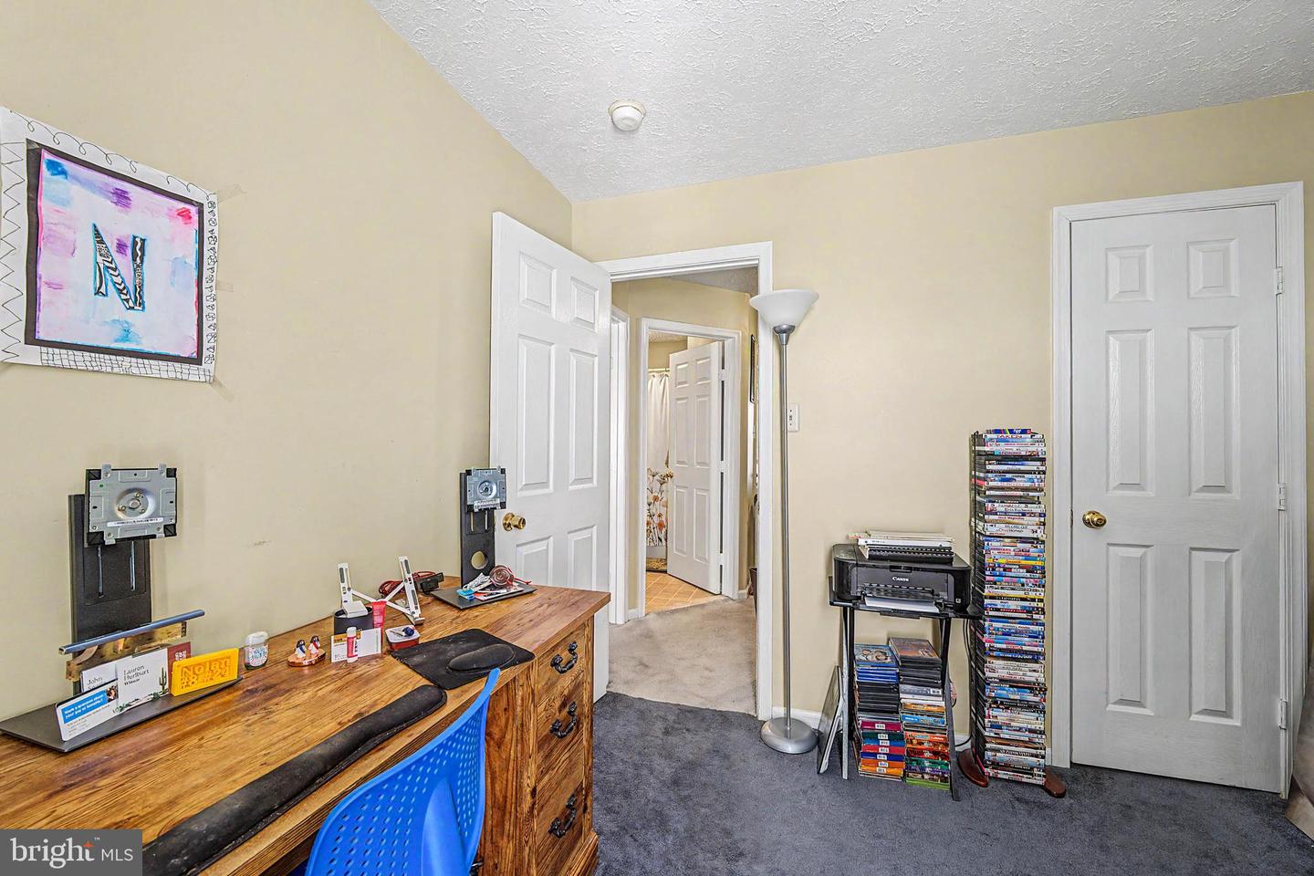 75 Pebble Ln Property Photo 20