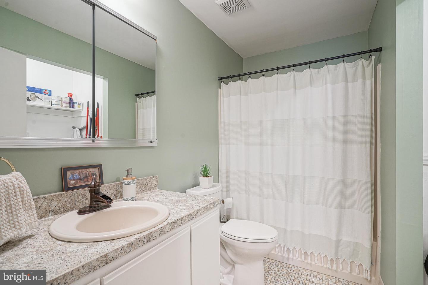 388 Tavistock Property Photo 18
