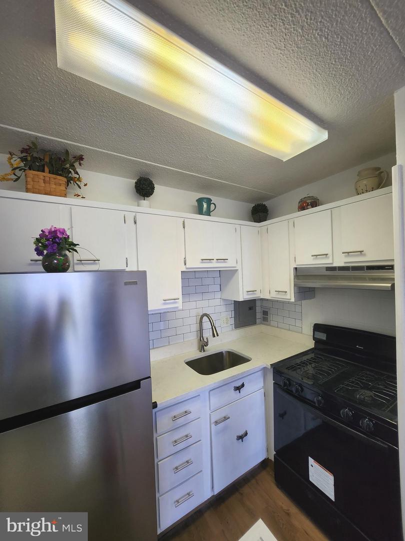 529 Playa Del Sol Rd Property Photo 10