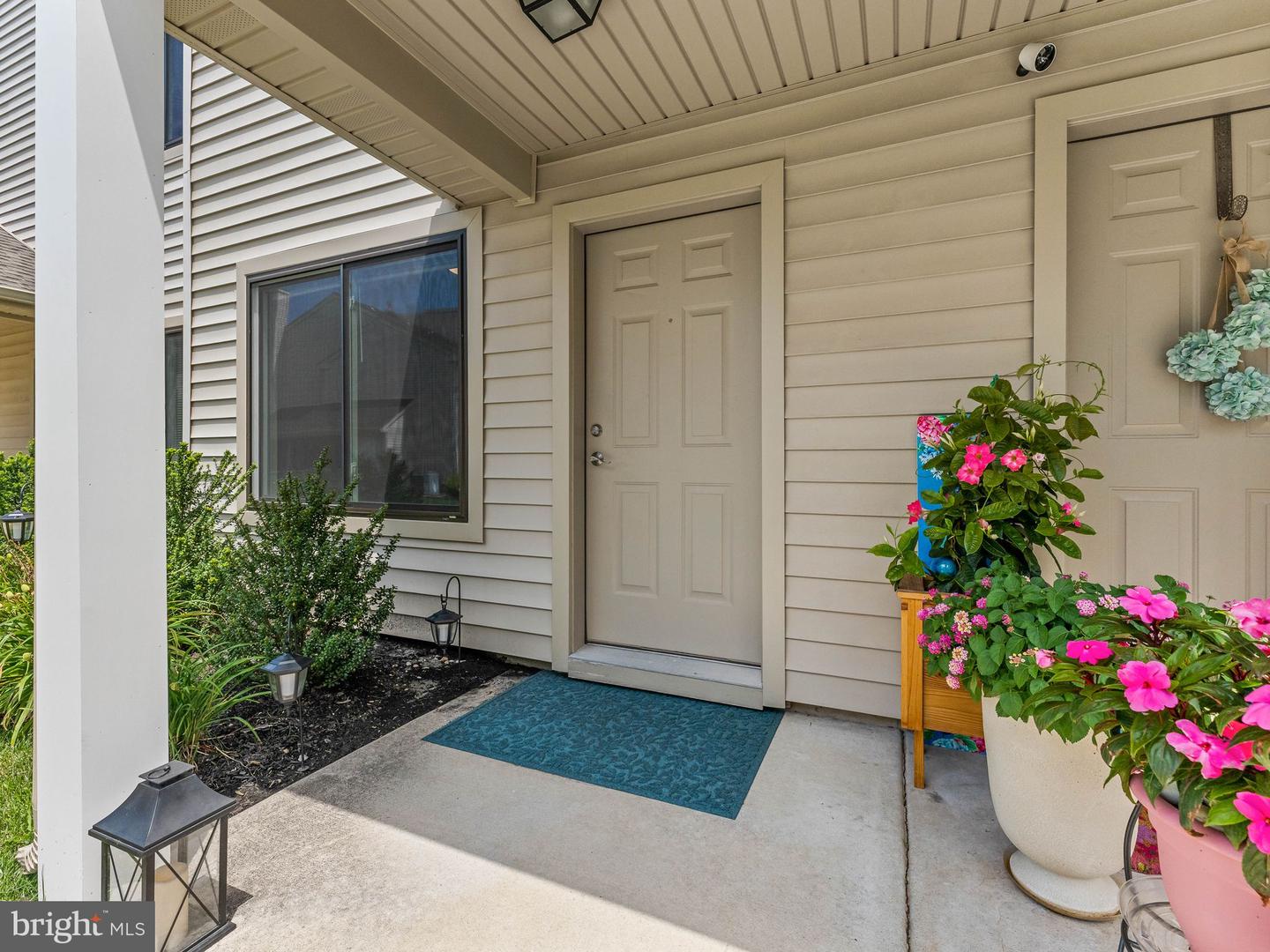 1203 ROBERTS WAY Property Photo 1