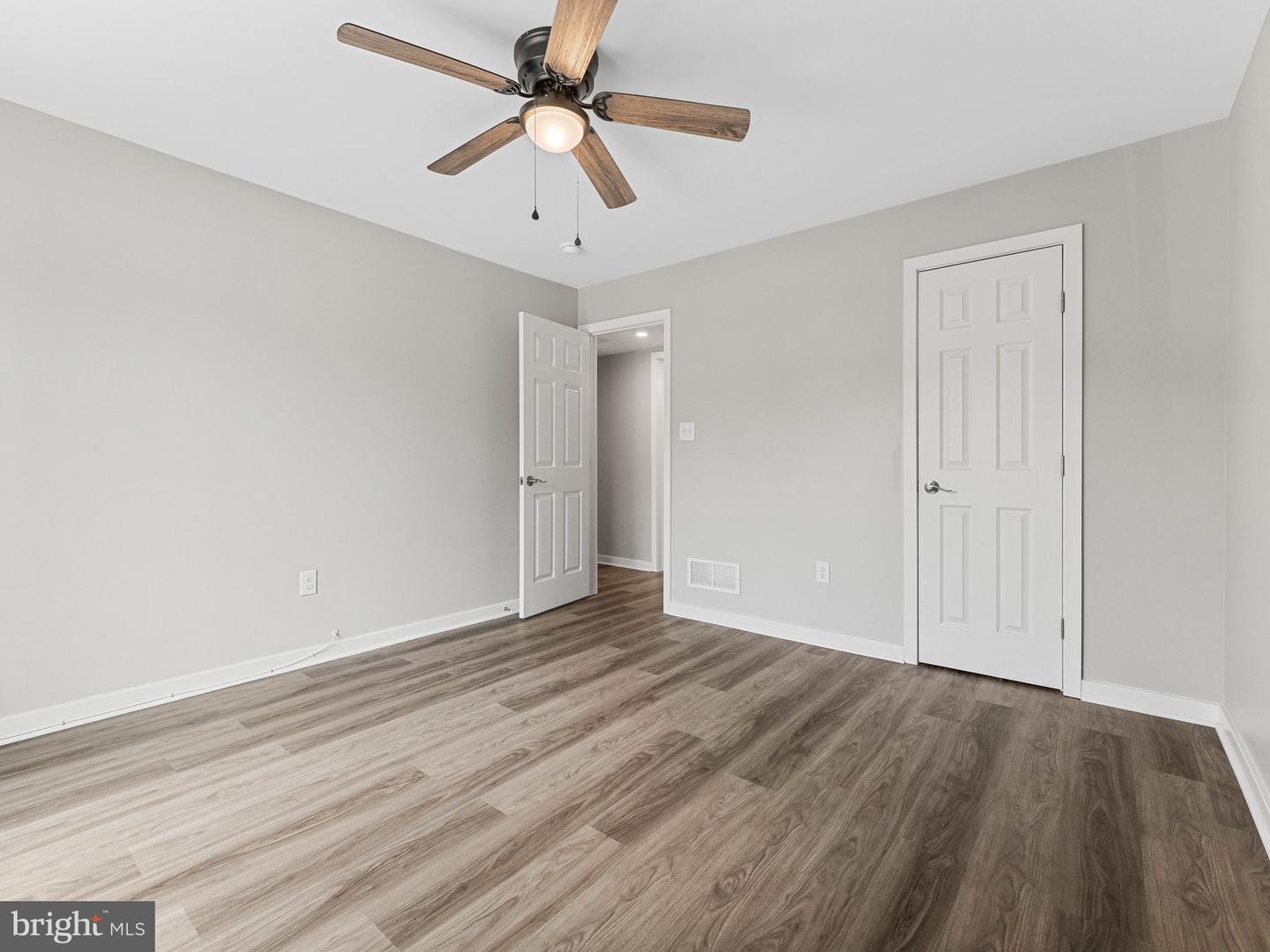 1203 Roberts Way Property Photo 13
