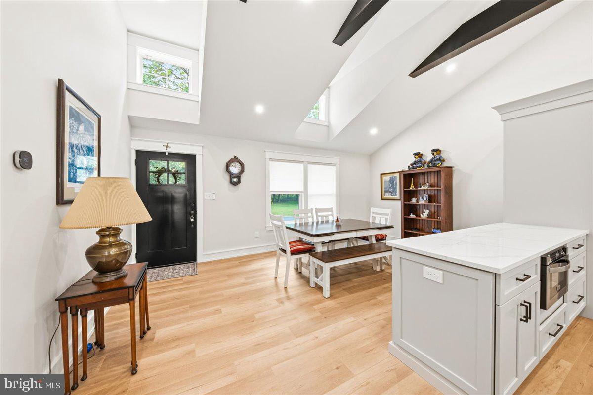 12 Lafayette Ave Property Photo 2