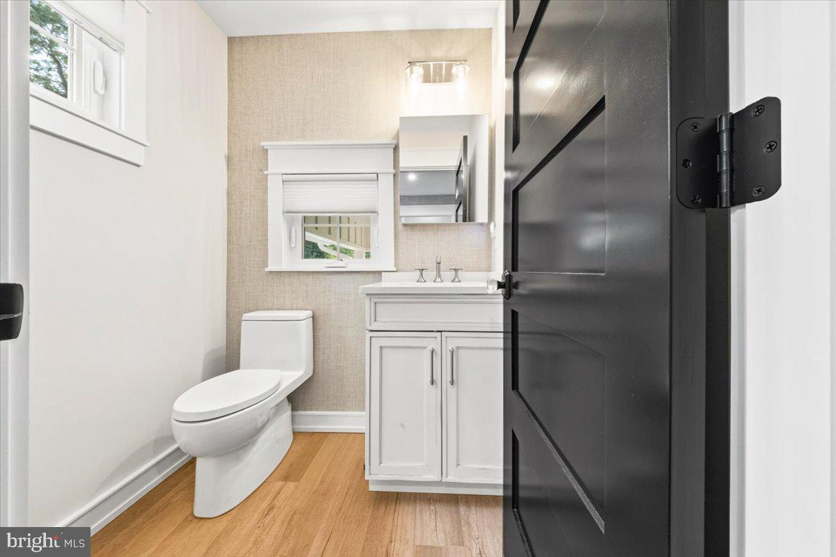 12 Lafayette Ave Property Photo 24