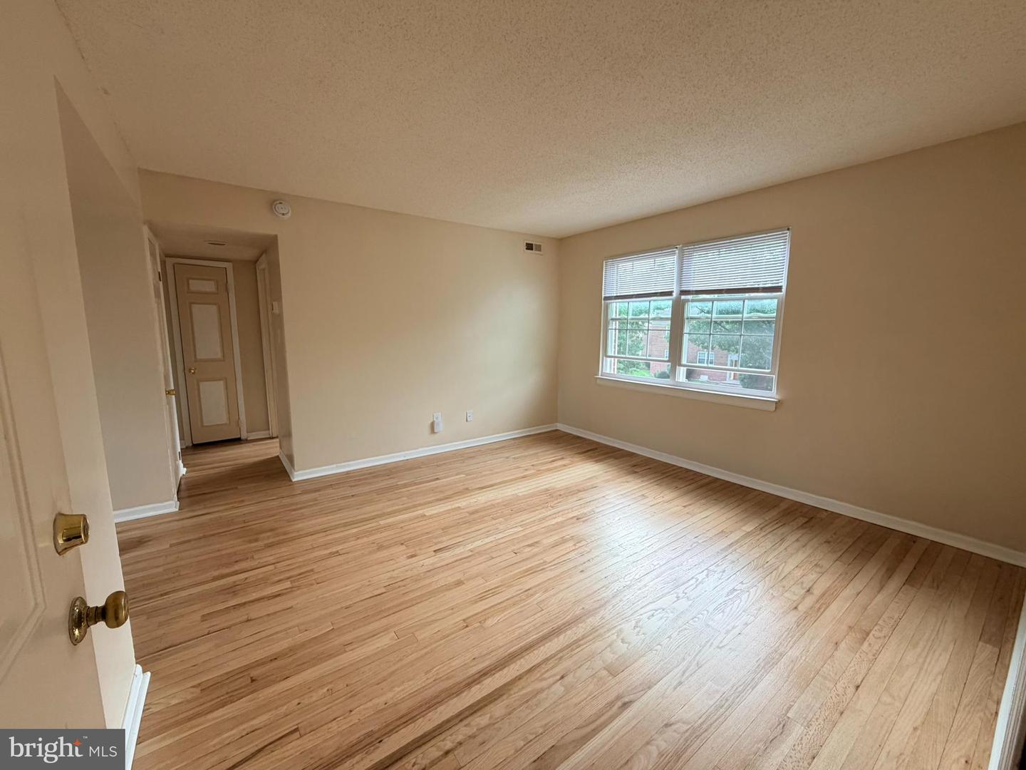 100 Park Blvd #44d Property Photo 3