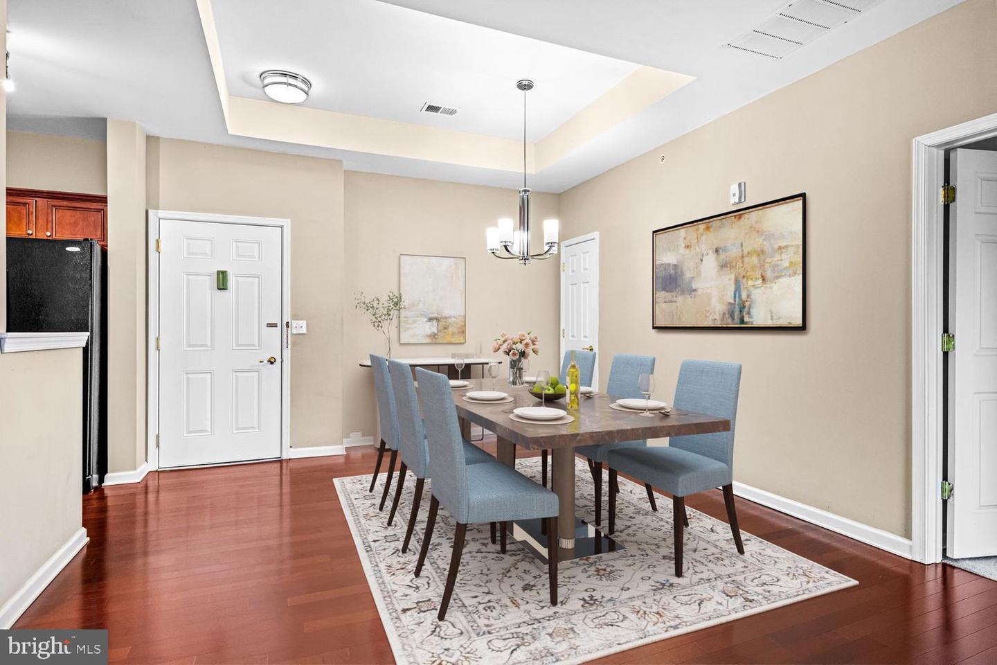4344 Champions Run Property Photo 4
