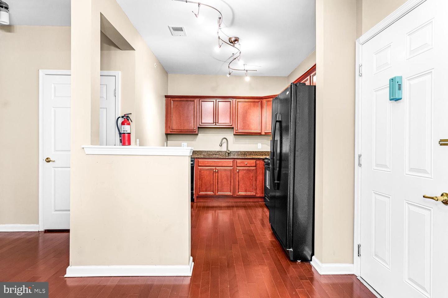 4344 Champions Run Property Photo 10