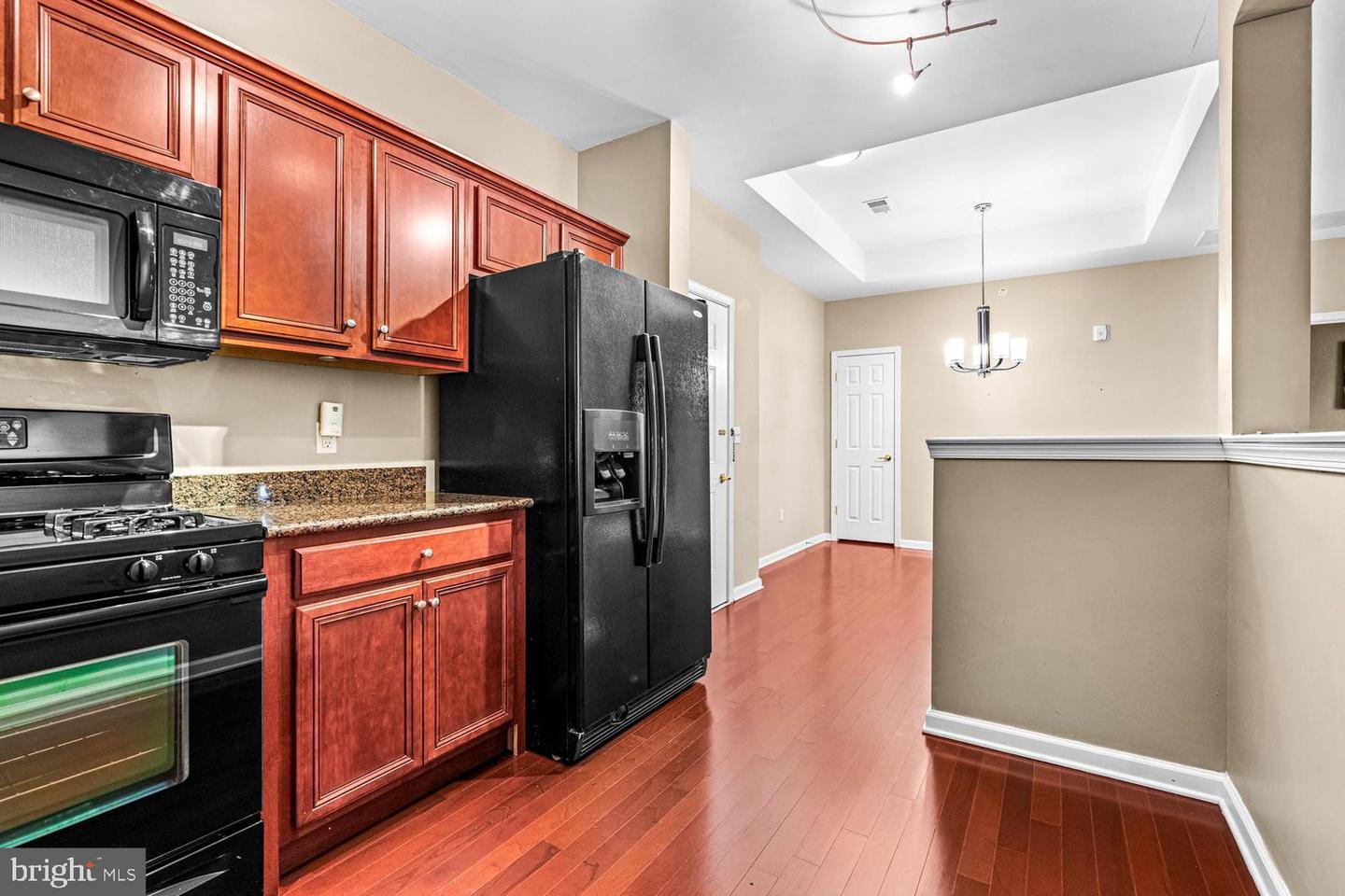 4344 Champions Run Property Photo 13