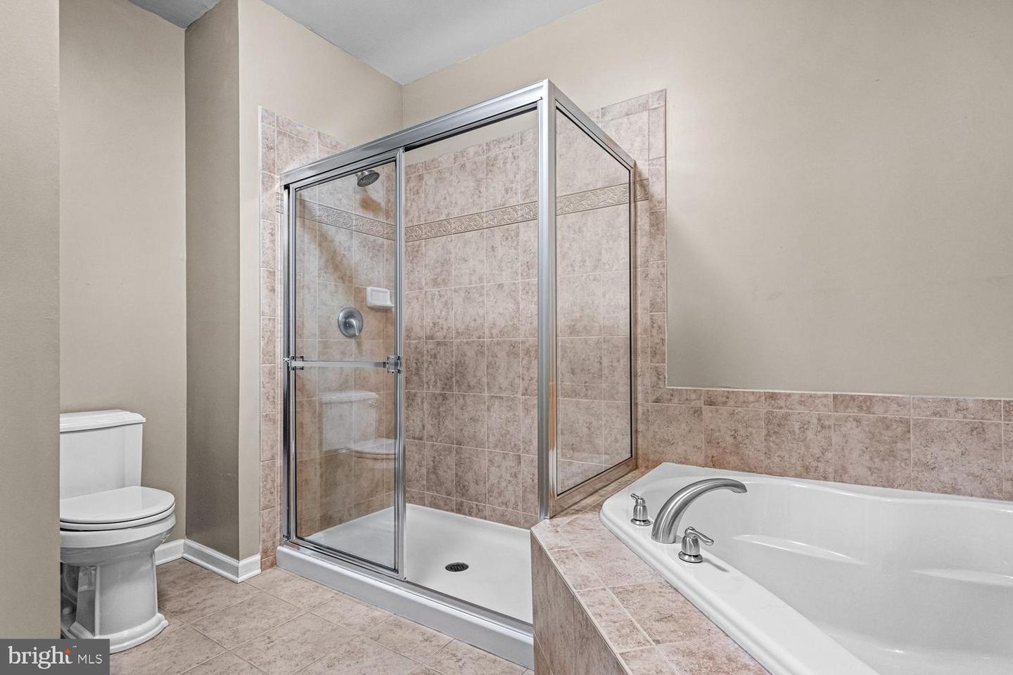 4344 Champions Run Property Photo 21