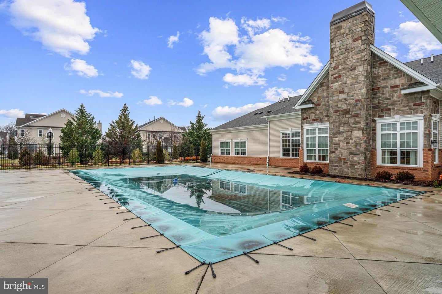 4344 Champions Run Property Photo 33