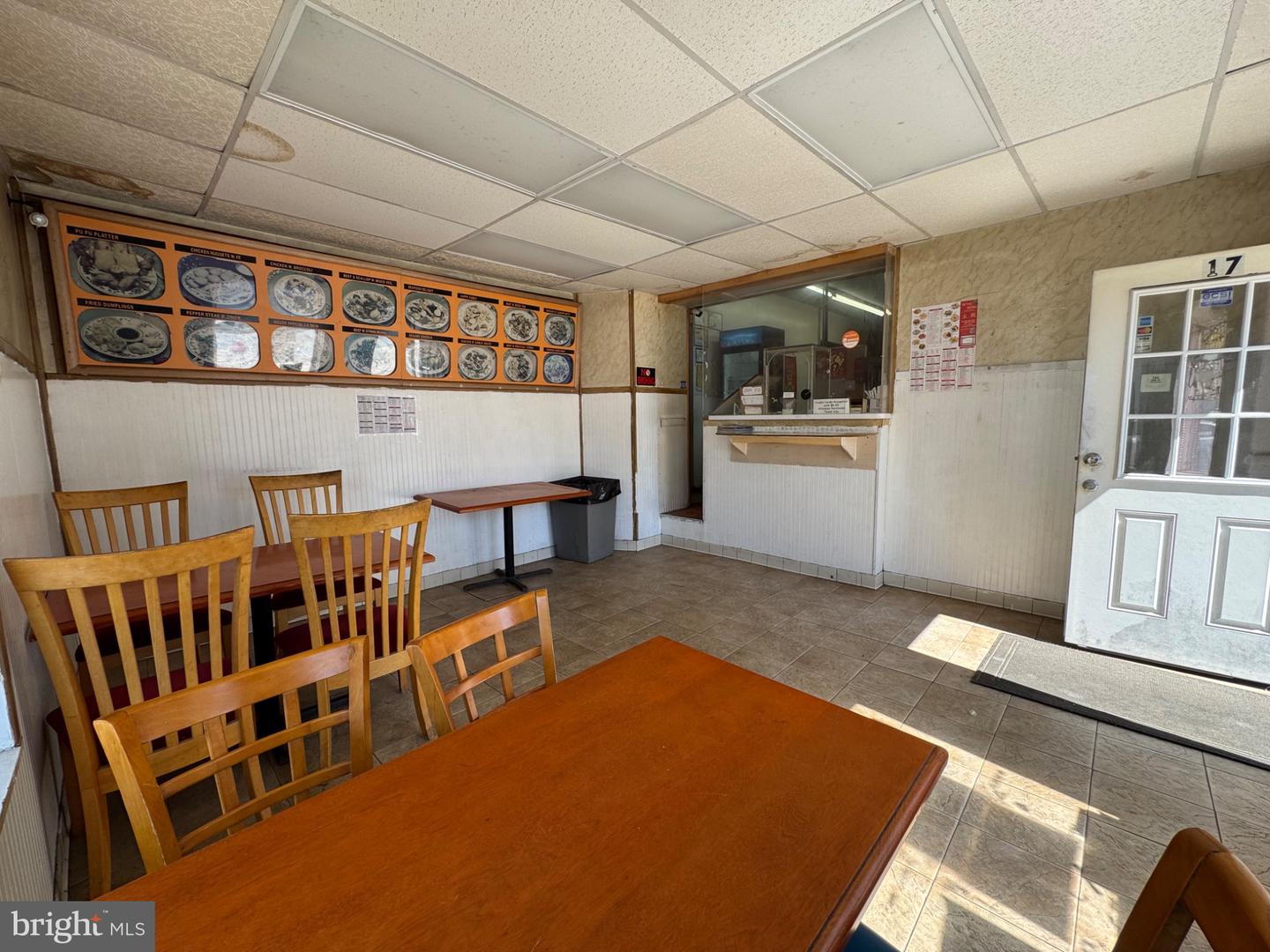 17 S Broadway Property Photo 18