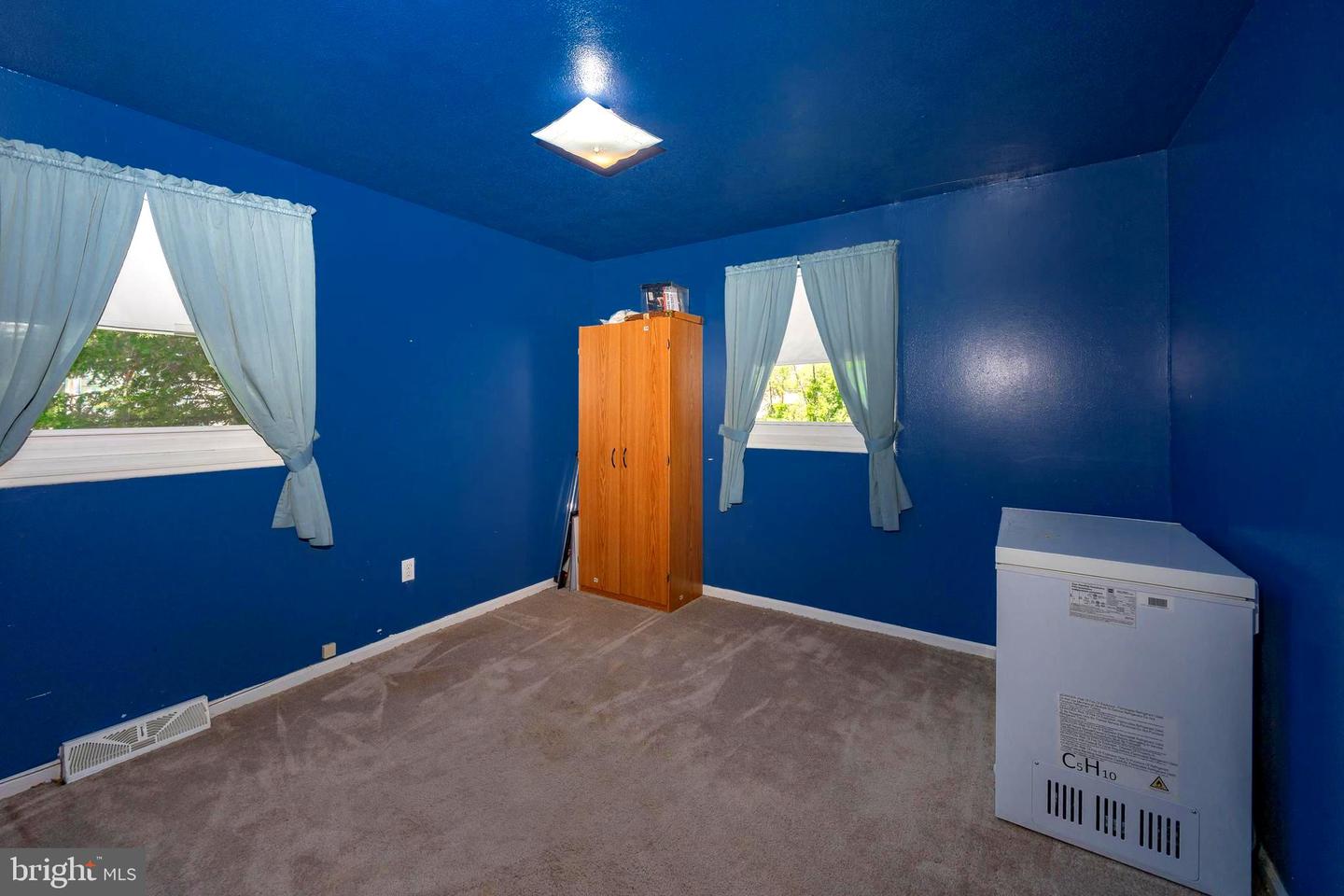 237 Aman Ave Property Photo 18
