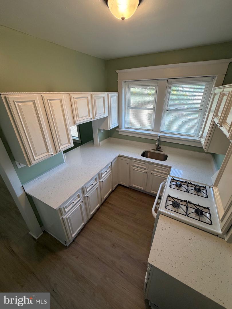 3265 River Rd Property Photo 12
