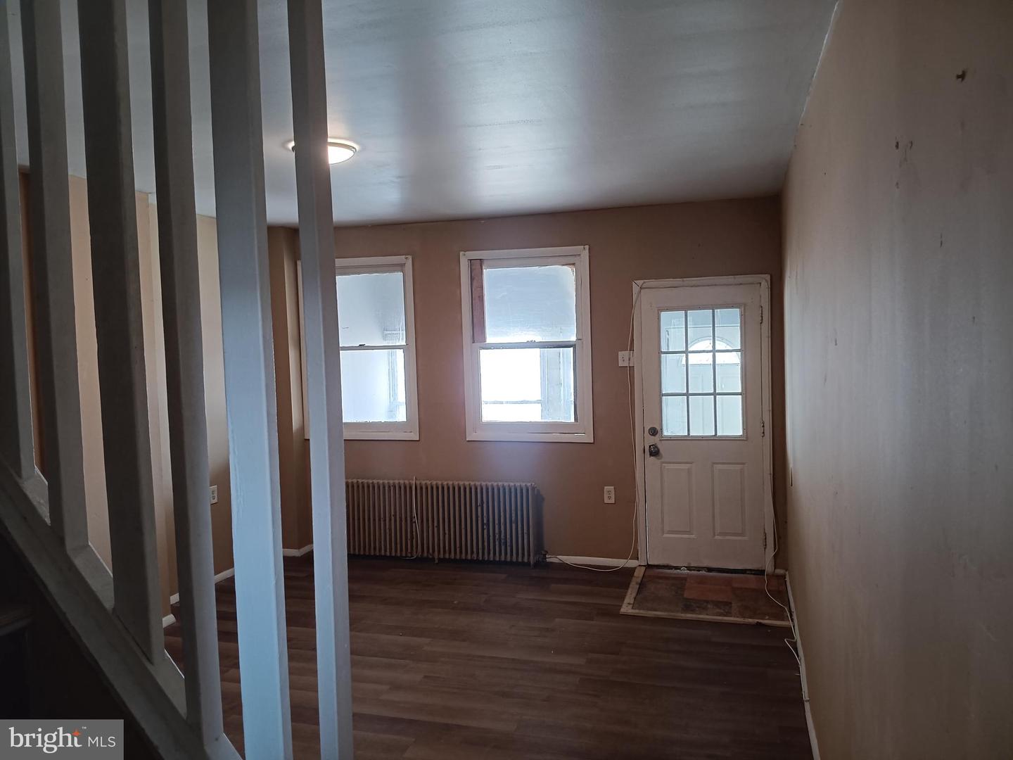 338 Morris St Property Photo 6