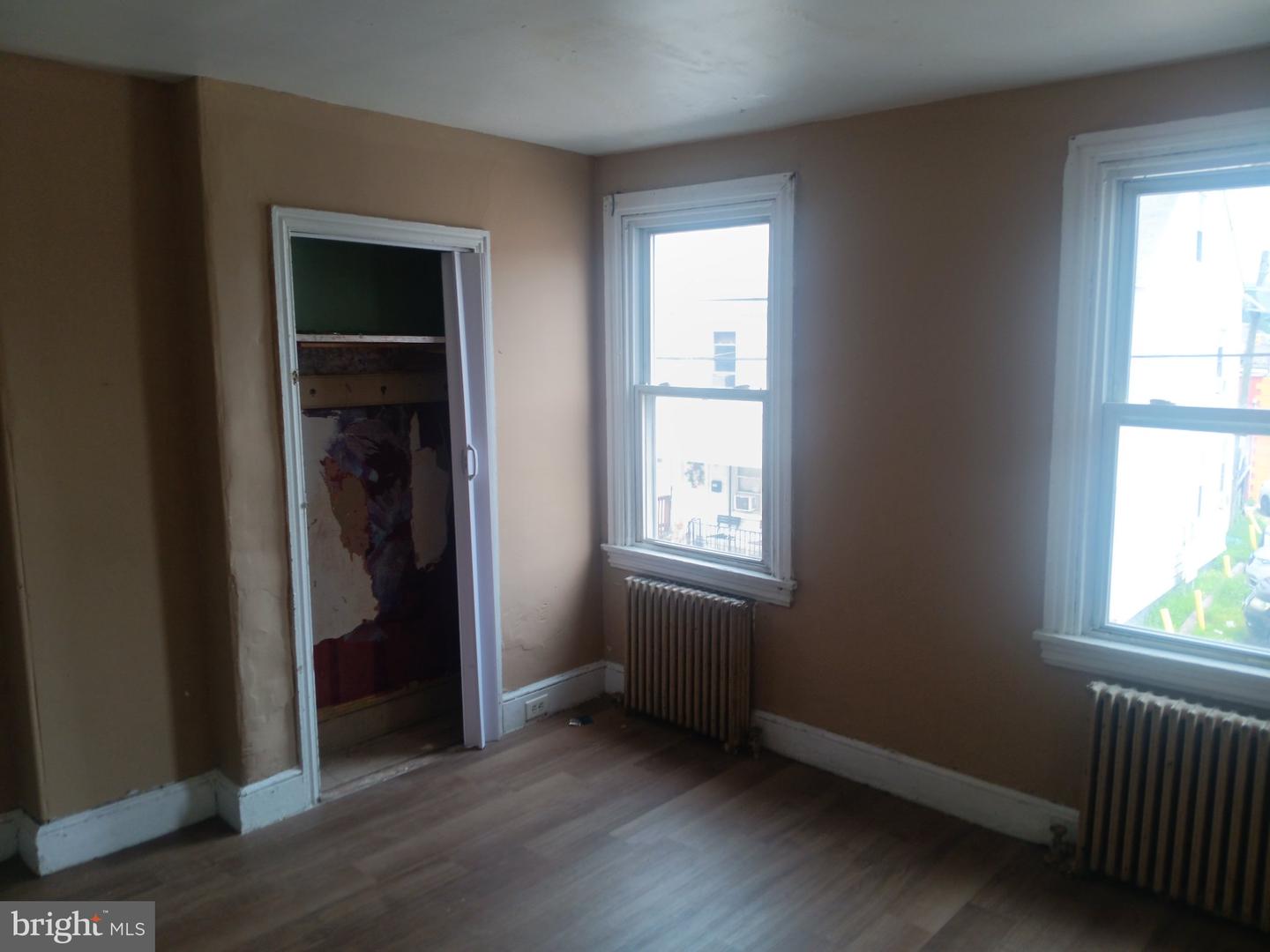 338 Morris St Property Photo 14