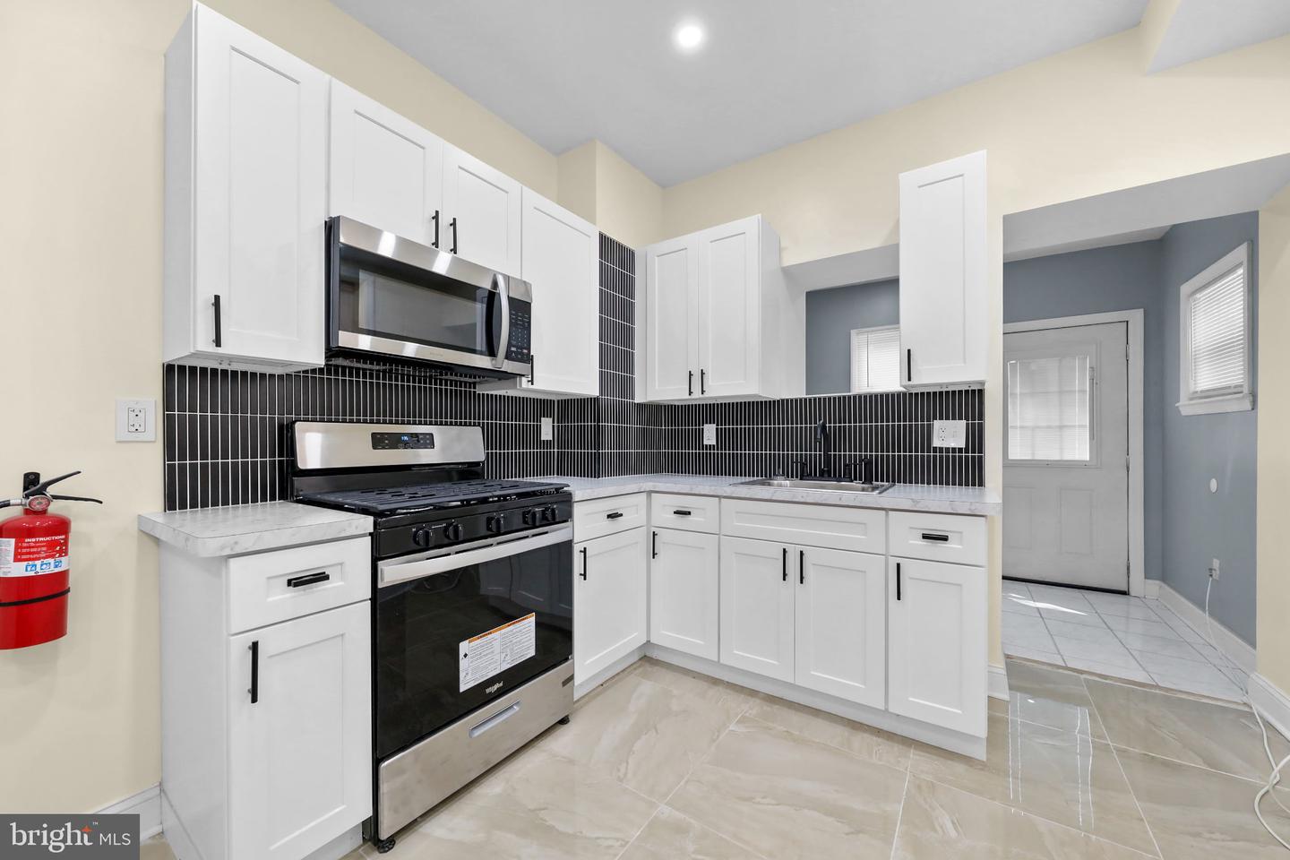 1018 Ramona Gonzalez Street St Property Photo 13