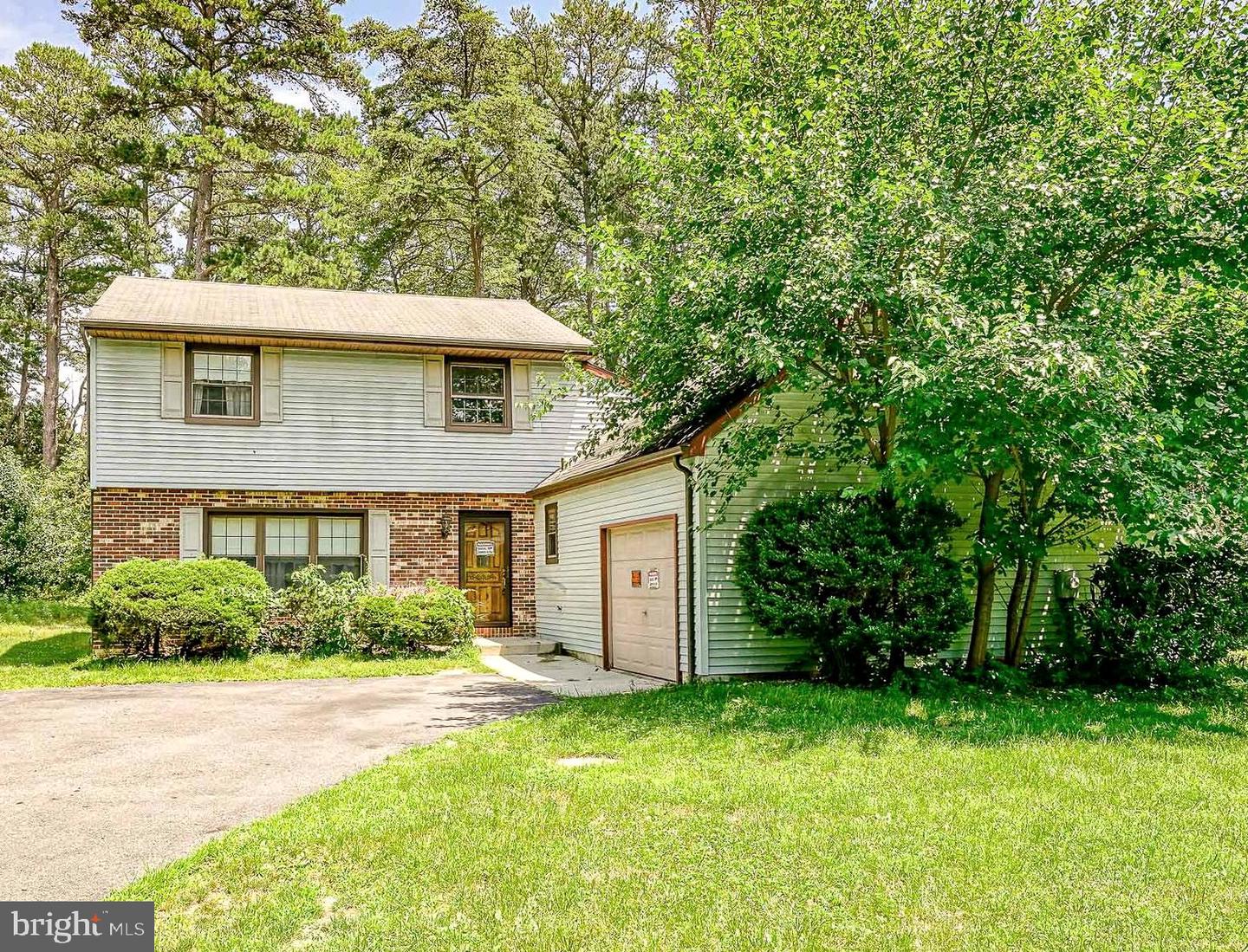 14 Fletcher Blvd Property Photo 1