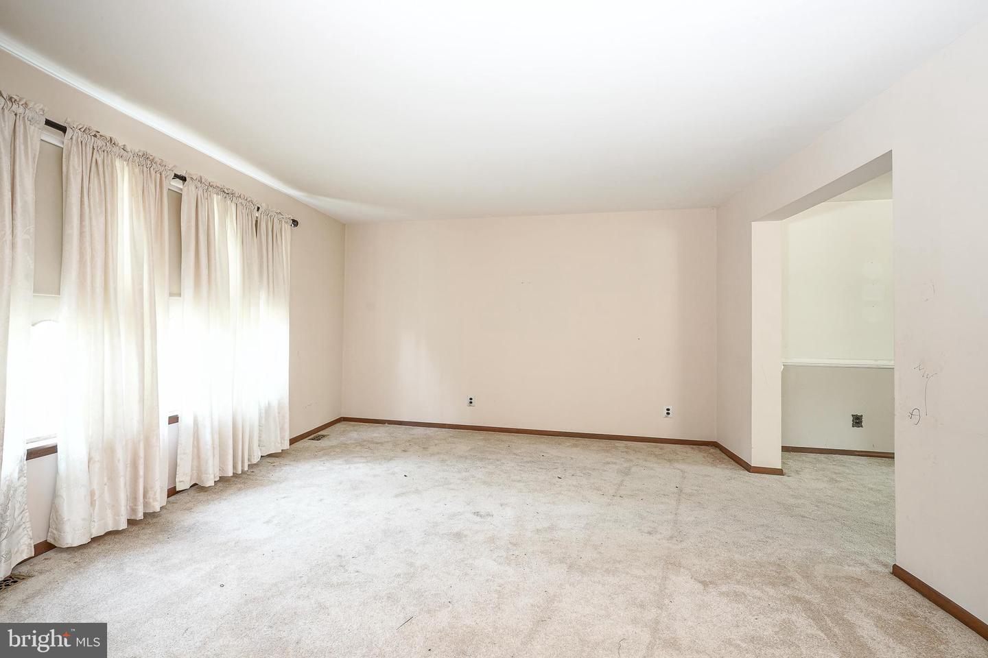 14 Fletcher Blvd Property Photo 4