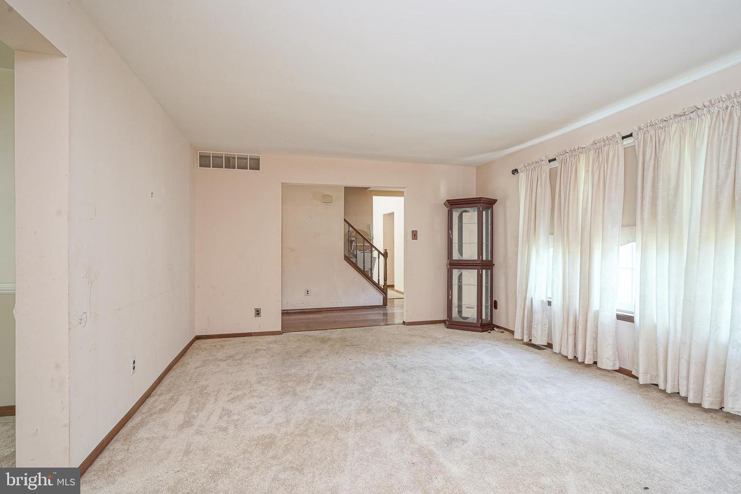 14 Fletcher Blvd Property Photo 7