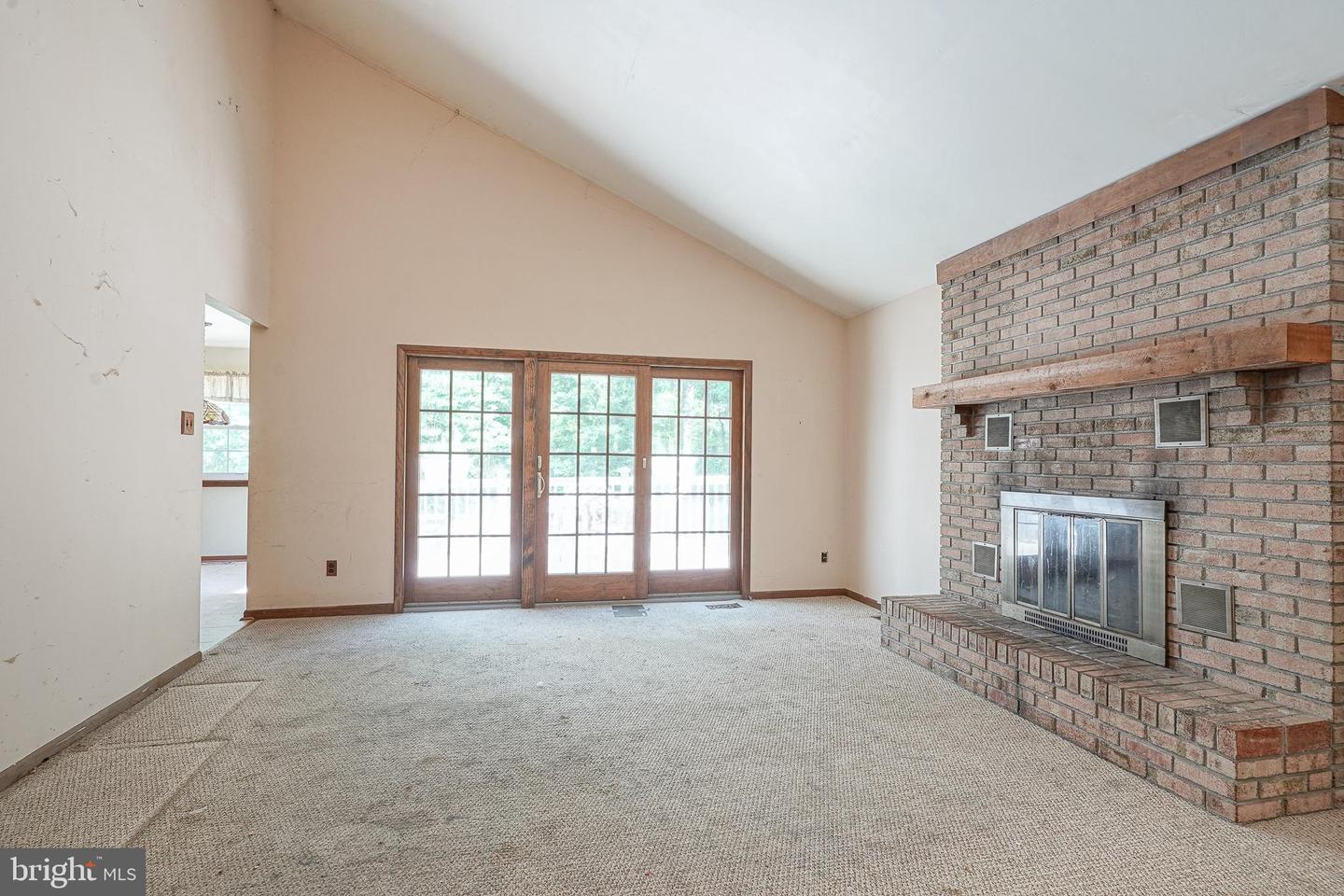 14 Fletcher Blvd Property Photo 18
