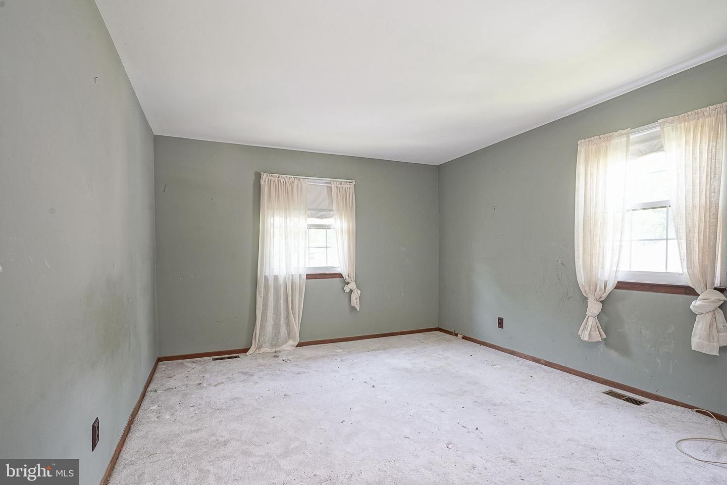 14 Fletcher Blvd Property Photo 24