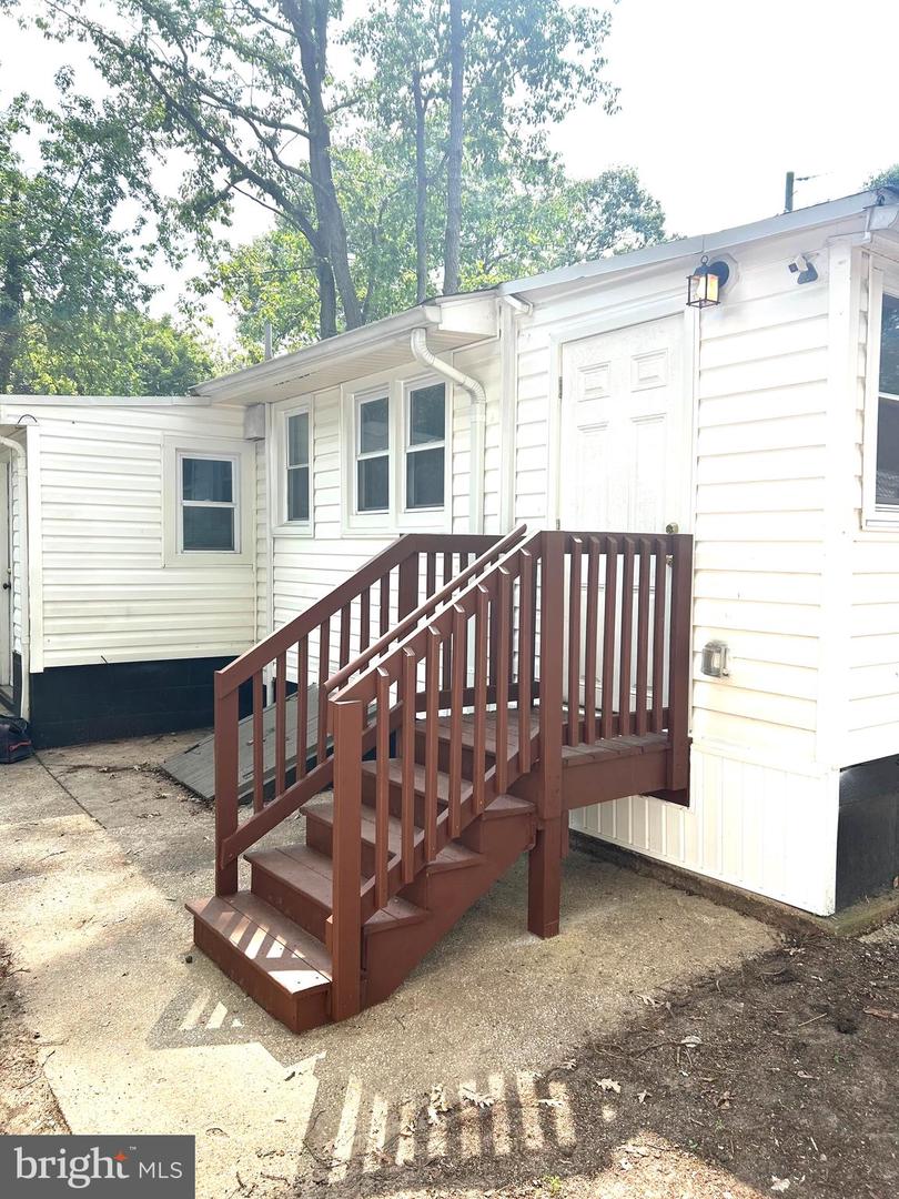 32 Clementon Ave Property Photo 8