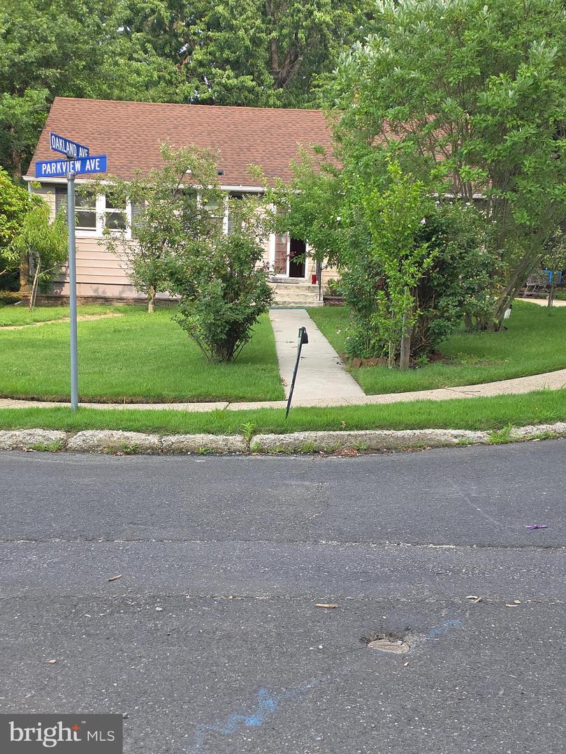 101 PARKVIEW AVE Property Photo 1