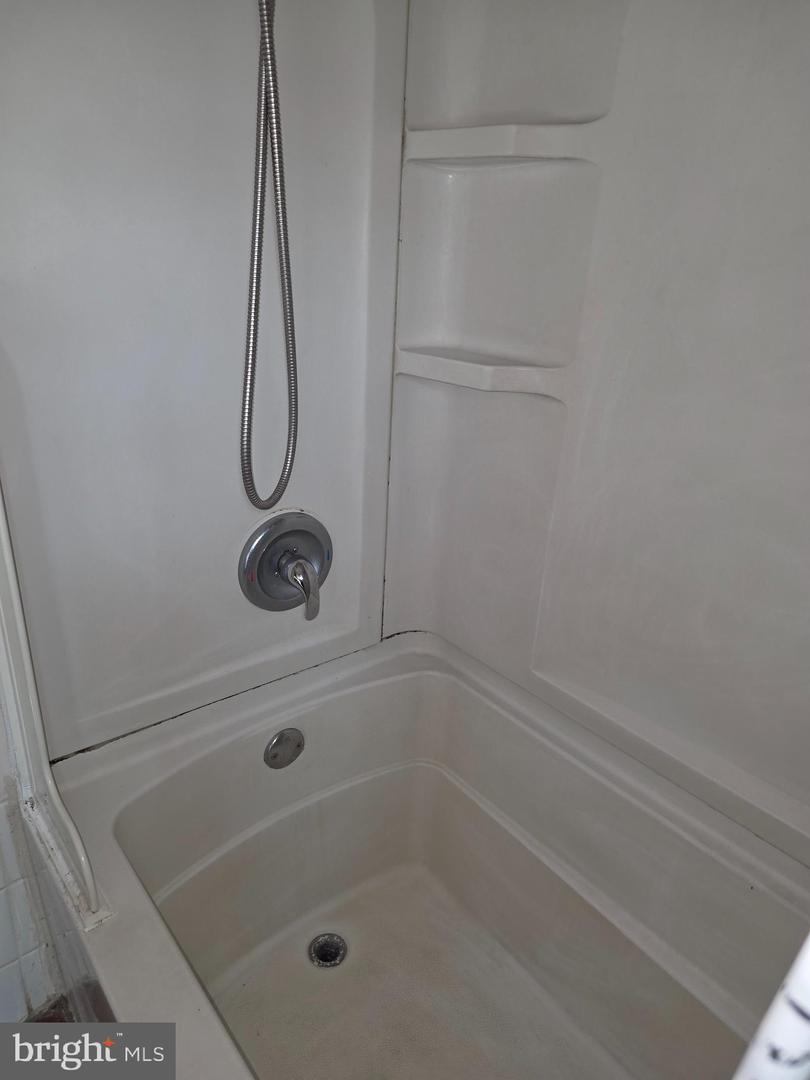 101 Parkview Ave Property Photo 16