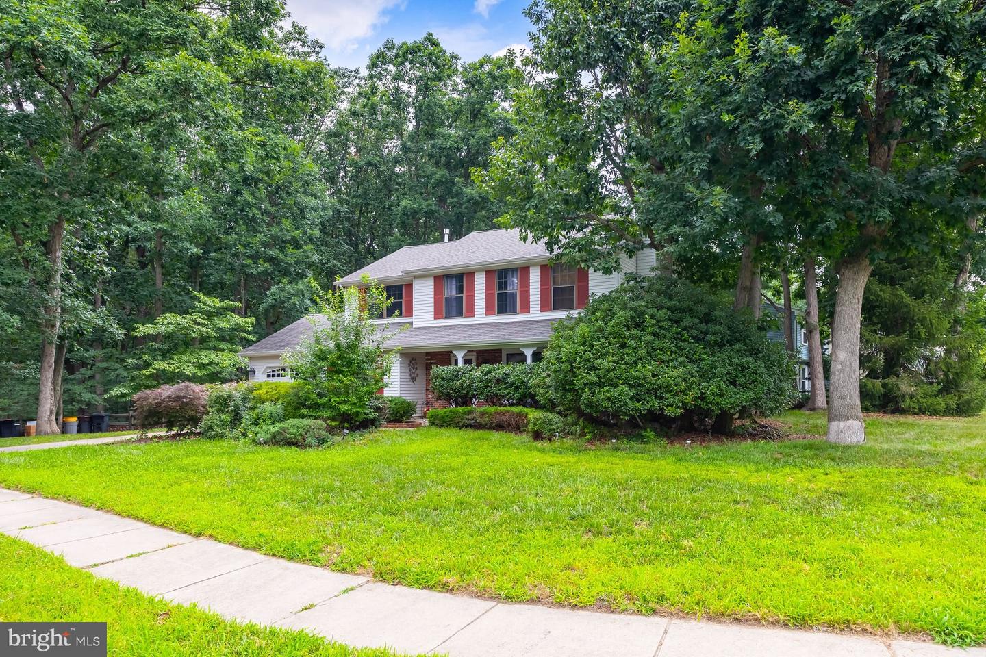 18 Innsbruck Dr Property Photo 3