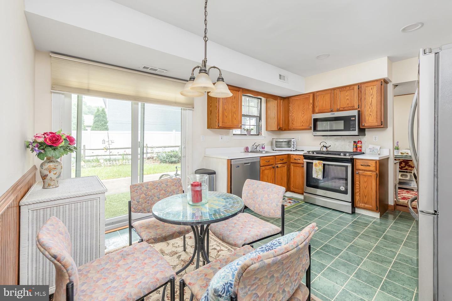 18 Innsbruck Dr Property Photo 13