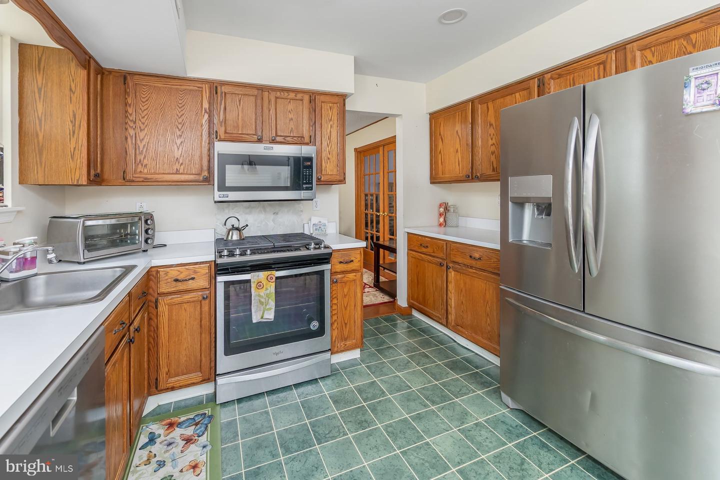 18 Innsbruck Dr Property Photo 14
