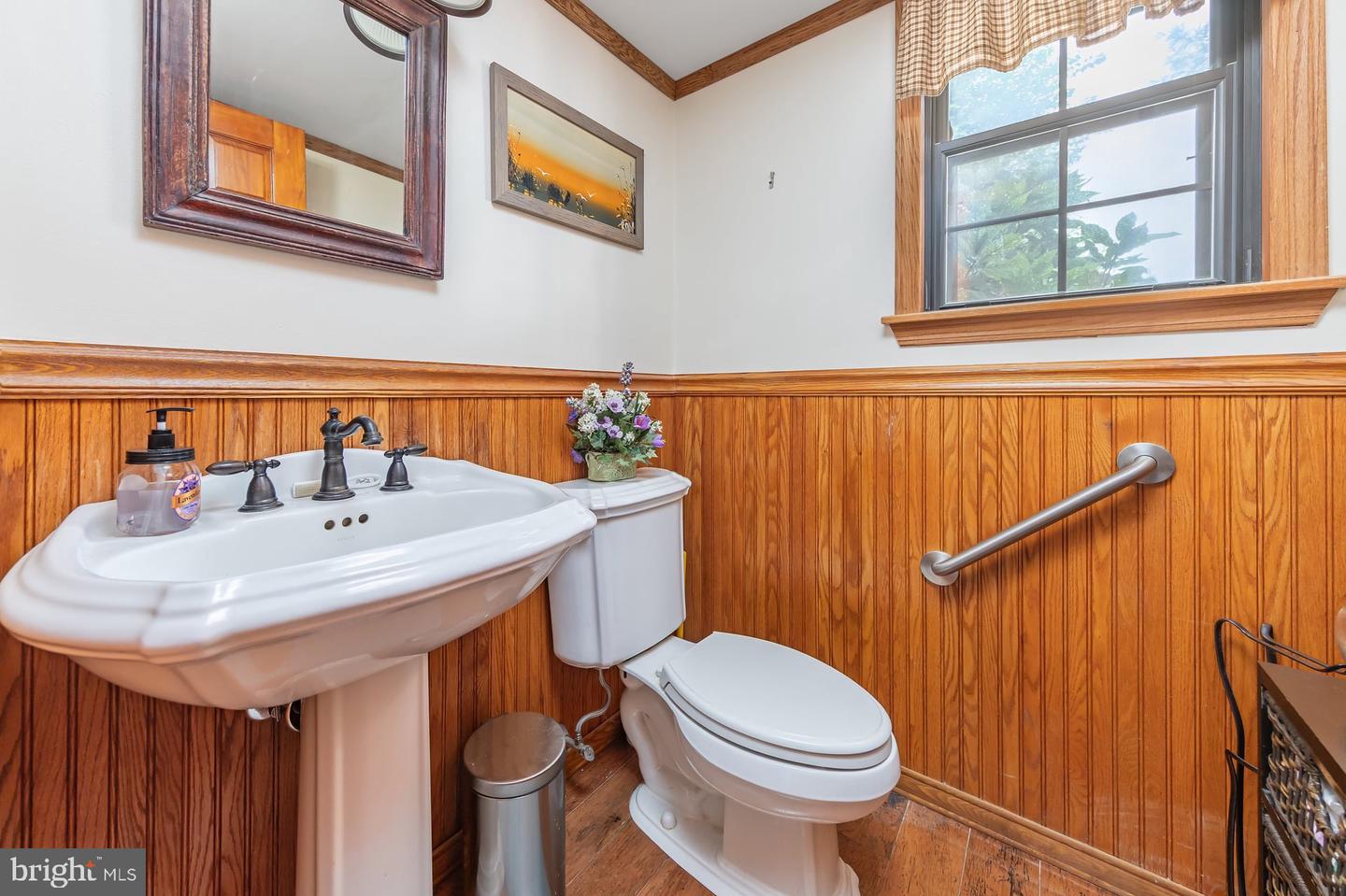 18 Innsbruck Dr Property Photo 20
