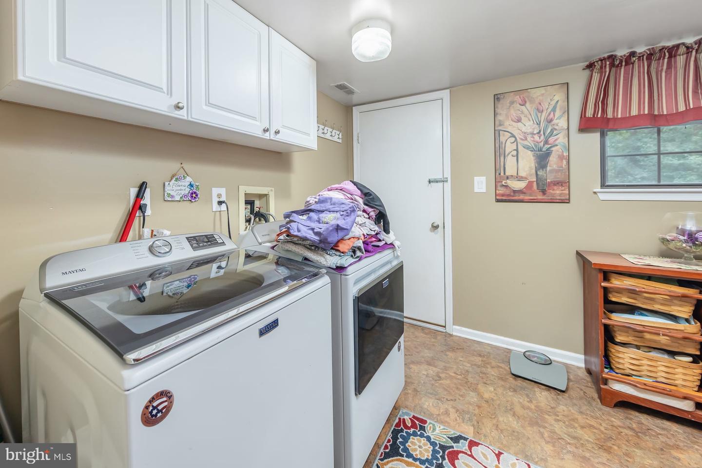 18 Innsbruck Dr Property Photo 23