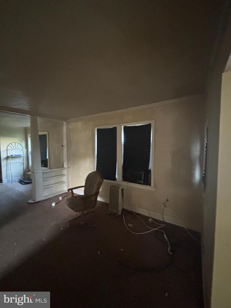 208 Park Ave Property Photo 7