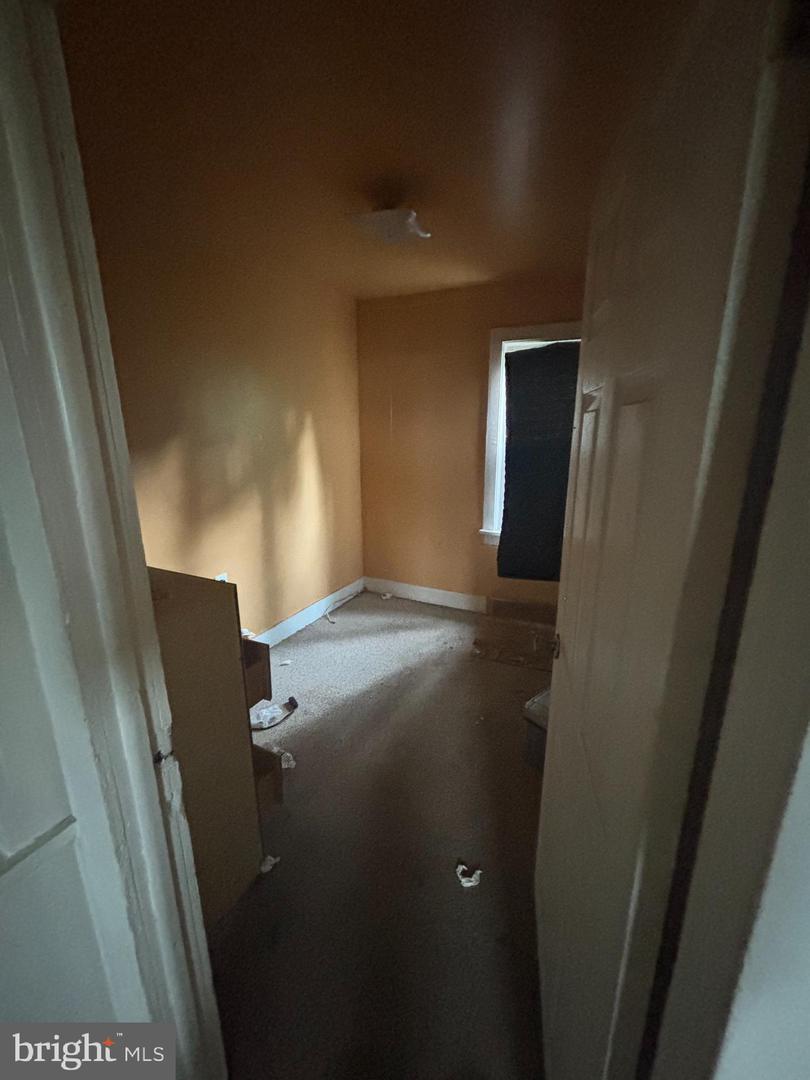 208 Park Ave Property Photo 17