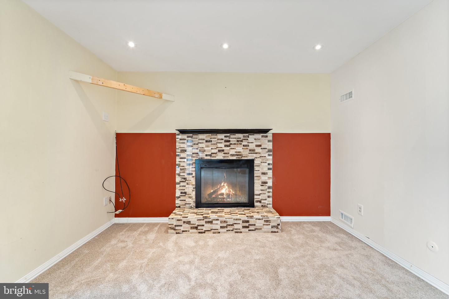 59 Dunhill Dr Property Photo 13